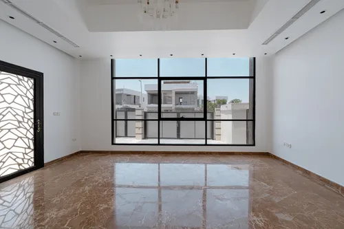 4 Bedrooms Villa in Lea