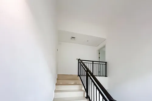 3 Bedrooms Villa in Aurum Villas