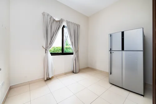 4 Bedrooms Villa in Mira 5