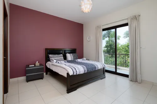 4 Bedrooms Villa in Mira 5