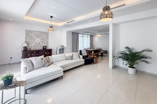 4 Bedrooms Villa in Pelham