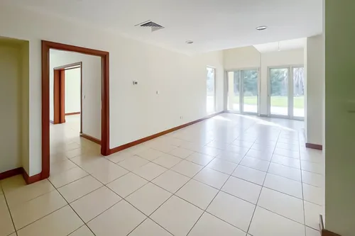5 Bedrooms Villa in Saheel