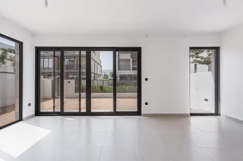 Twinvilla I Brand New I 3 Floors I 4 Bed