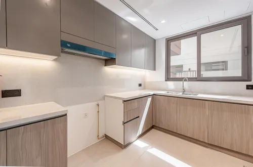 4 Bedrooms Villa in Aura
