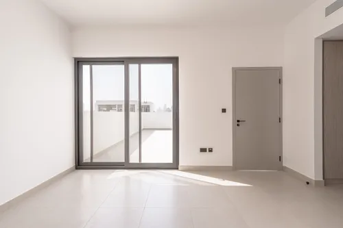 4 Bedrooms Villa in Aura