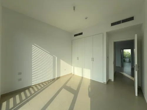 4 Bedrooms Villa in Cherrywoods