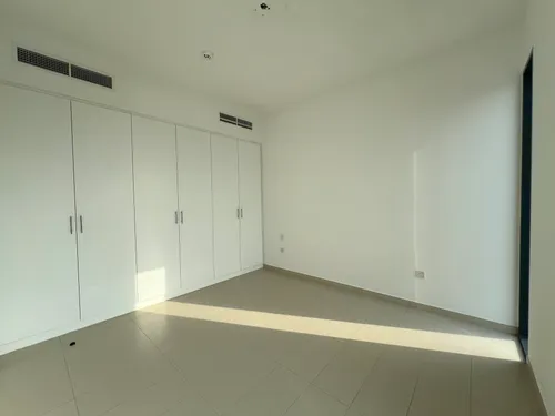 4 Bedrooms Villa in Cherrywoods