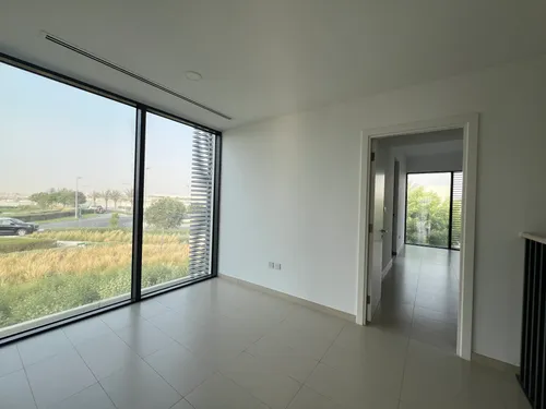 4 Bedrooms Villa in Cherrywoods