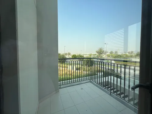 4 Bedrooms Villa in Cherrywoods