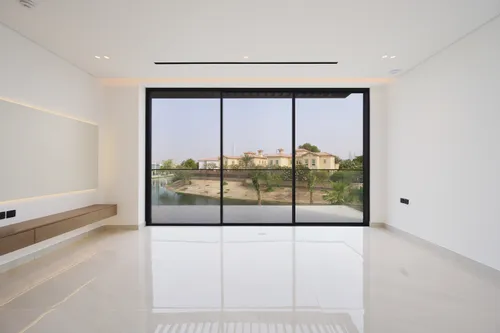 5 Bedrooms Villa in Jumeirah Park