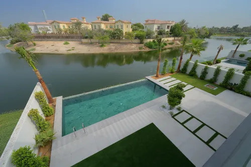 5 Bedrooms Villa in Jumeirah Park