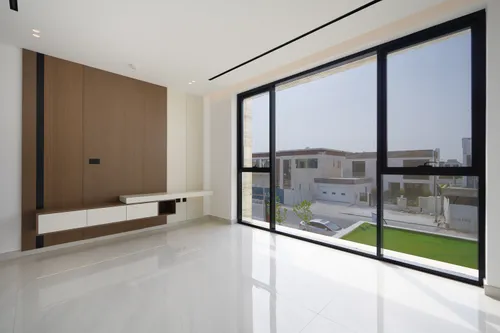 5 Bedrooms Villa in Jumeirah Park