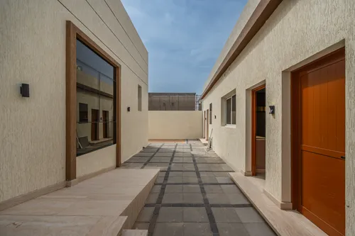 Spacious 3BR Villa | Large Plot | Al Aweer 1