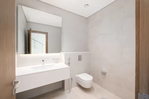 6 Bedrooms Villa in District One Phase III A