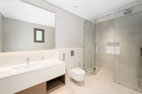6 Bedrooms Villa in District One Phase III A