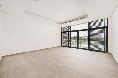 6 Bedrooms Villa in District One Phase III A