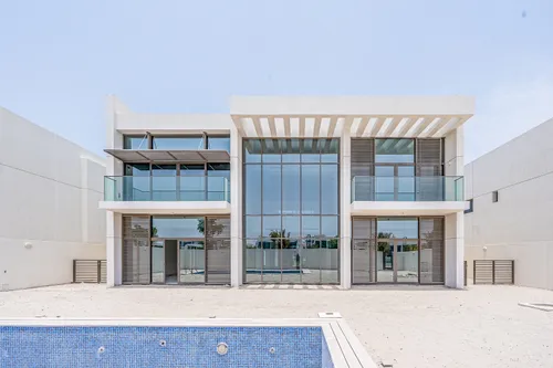 6 Bedrooms Villa in District One Phase III A