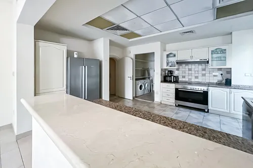 5 Bedrooms Villa in Novelia