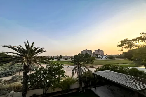 5 Bedrooms Villa in Novelia