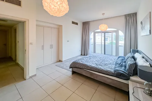 5 Bedrooms Villa in Novelia