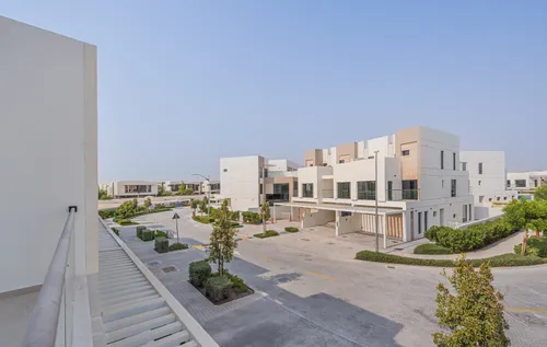 5 Bedrooms Villa in Park Residence 1