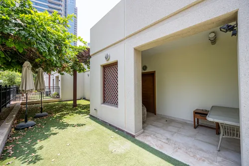 2 Bedrooms Villa in Marina Quays Villas