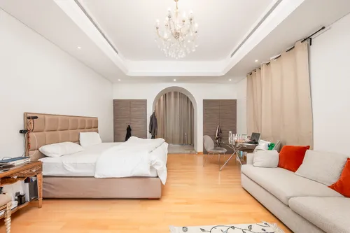 5 Bedrooms Villa in Al Manara Villa