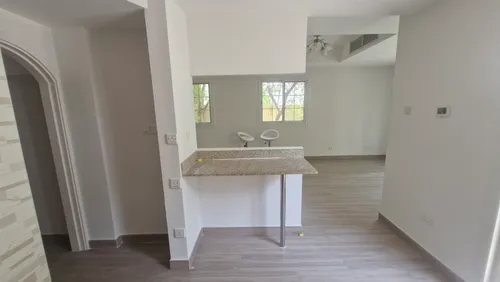 2 Bedrooms Villa in Springs 12