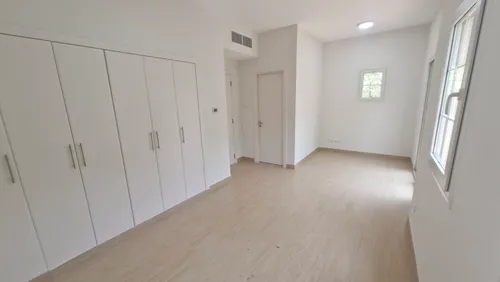 2 Bedrooms Villa in Springs 12