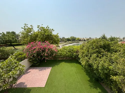 2 Bedrooms Villa in Springs 12