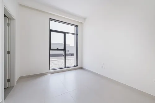 4 Bedrooms Villa in The Pulse Beachfront 3