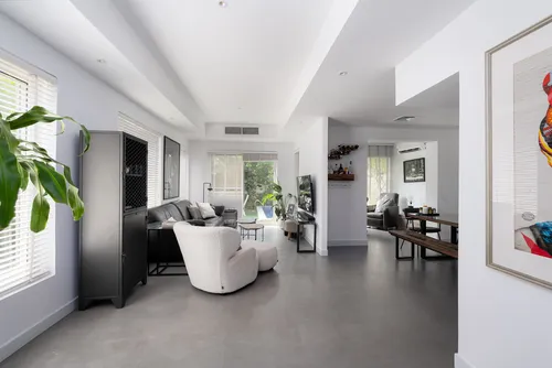 2 Bedrooms Villa in Springs 10
