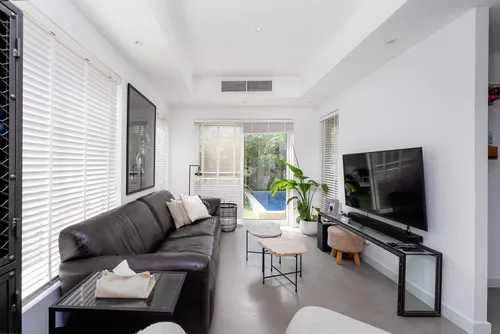 2 Bedrooms Villa in Springs 10