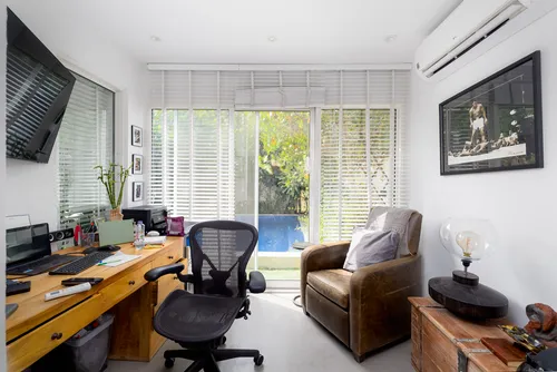 2 Bedrooms Villa in Springs 10
