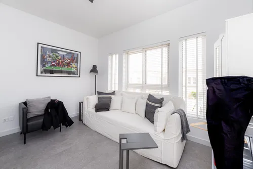 2 Bedrooms Villa in Springs 10