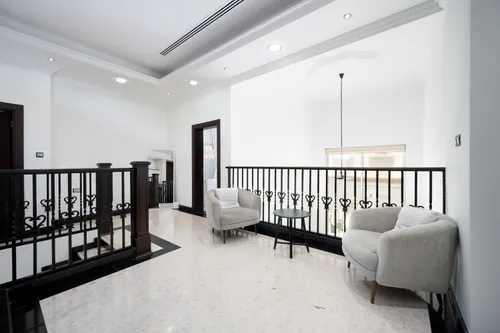 6 Bedrooms Villa in The Centro