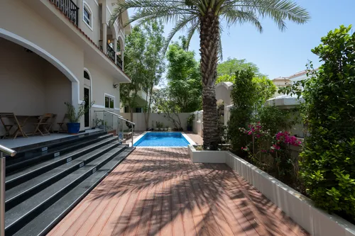 6 Bedrooms Villa in The Centro