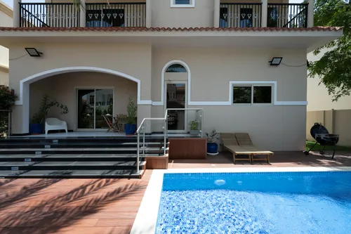 6 Bedrooms Villa in The Centro