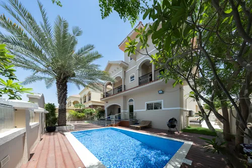 6 Bedrooms Villa in The Centro