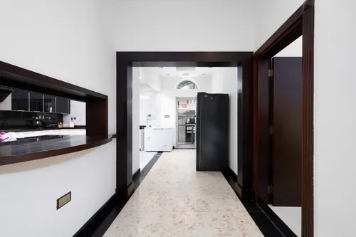 6 Bedrooms Villa in The Centro