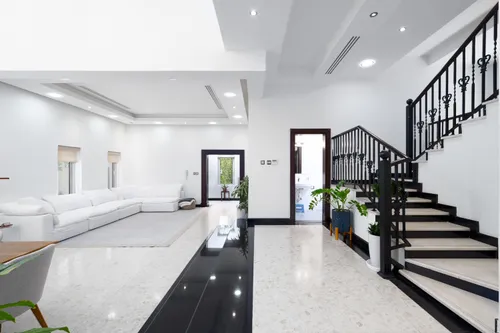 6 Bedrooms Villa in The Centro