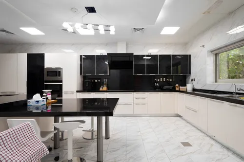 6 Bedrooms Villa in The Centro