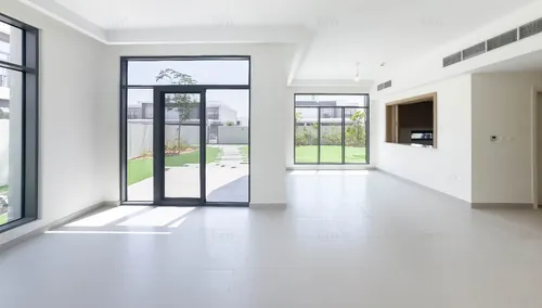4 Bedrooms Villa in The Pulse Beachfront 3