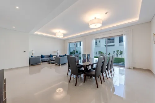 5 Bedrooms Villa in Umm Suqeim 1 Villas