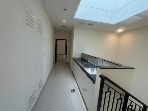3 Bedrooms Villa in Umm Suqeim 1 Villas