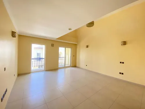 5 Bedrooms Villa in Umm Suqeim 1 Villas