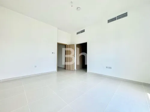 4 Bedrooms Villa in La Rosa 6