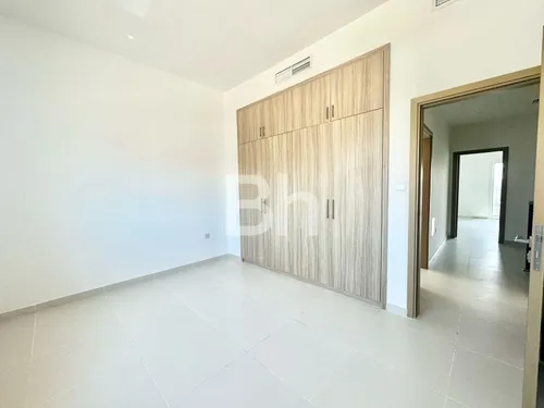 4 Bedrooms Villa in La Rosa 6