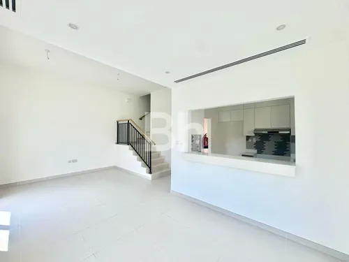4 Bedrooms Villa in La Rosa 6