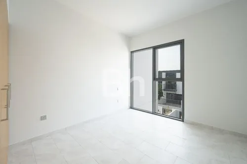3 Bedrooms Villa in La Rosa 2